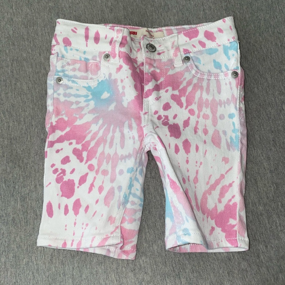 Levi’s girl shorts